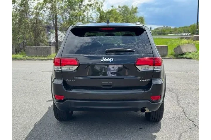 $27870 : Jeep Grand Cherokee 2021 4x4 image 4