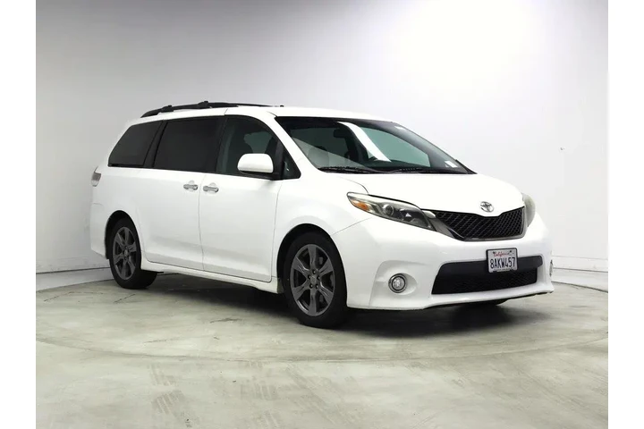$33998 : Toyota Sienna 2017 SE 8-Pass image 1