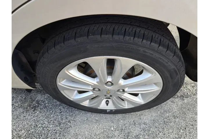 $9991 : Chevrolet Spark 2017 1LT CVT image 10