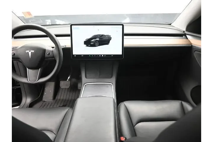 $34998 : Tesla Model Y 2024 AWD Long image 10