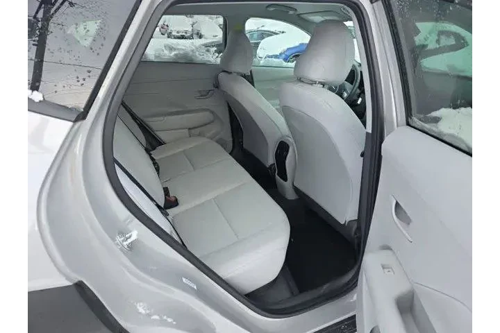 $23500 : Hyundai KONA 2024 AWD SEL 4d image 6