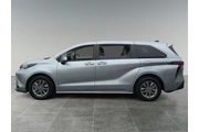 $39748 : Toyota Sienna 2024 LE 8-Pass thumbnail