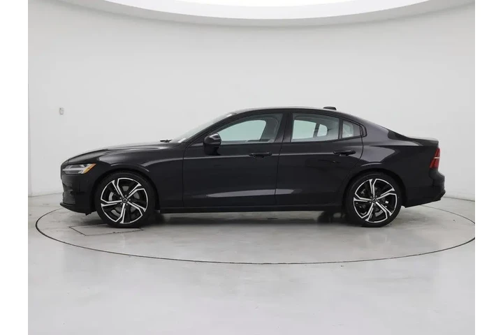 $23998 : Volvo S60 2024 B5 Plus Dark image 3