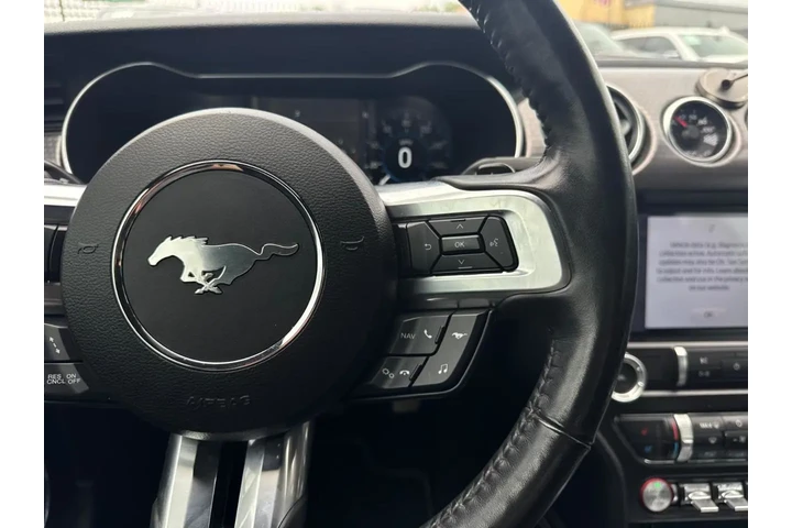 2022 Mustang GT Premium Coupe image 9