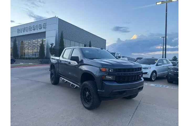 $27595 : Chevrolet Silverado 1500 202 image 1