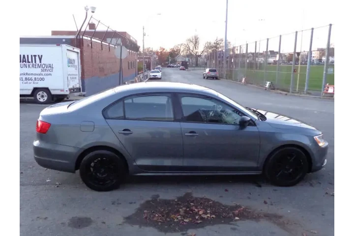 $7950 : 2013 Jetta S image 9