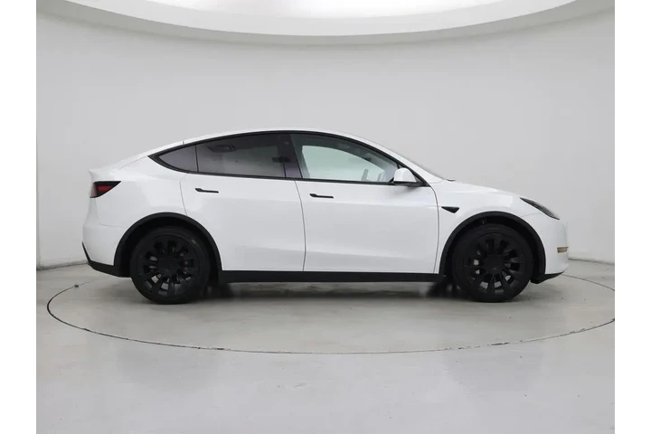 $34998 : Tesla Model Y 2022 AWD Long image 7