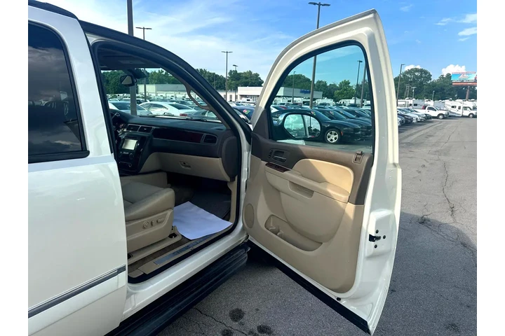 $13980 : 2014 Suburban 4WD 4dr LTZ image 8