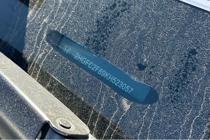 $17981 : Honda Civic 2019 Sport 4dr S image 2