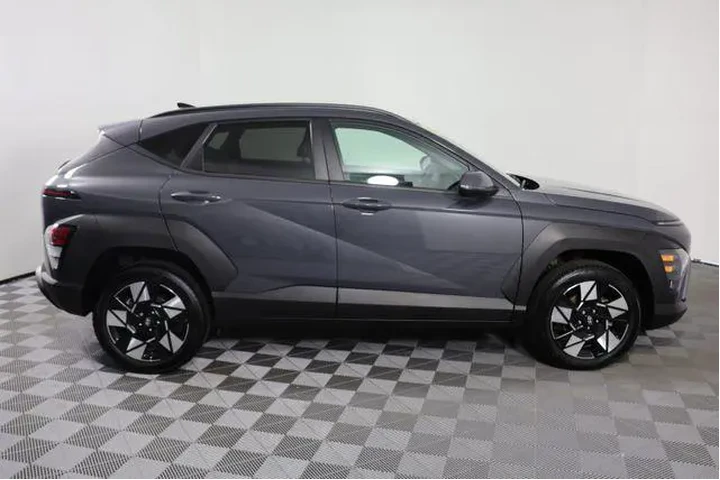 $22878 : Hyundai KONA 2024 AWD SEL 4d image 9