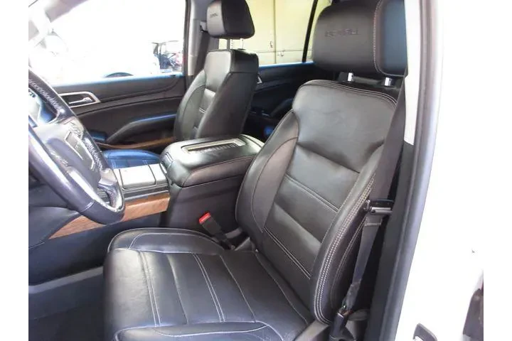 $39663 : GMC Yukon XL 2020 4x4 Denali image 7