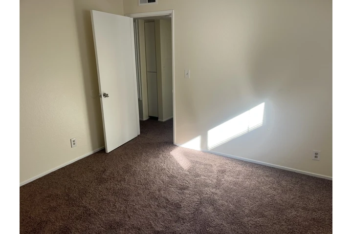 $2400 : APT 2 CUARTOS 2 BAÑOS LYNWOOD image 7