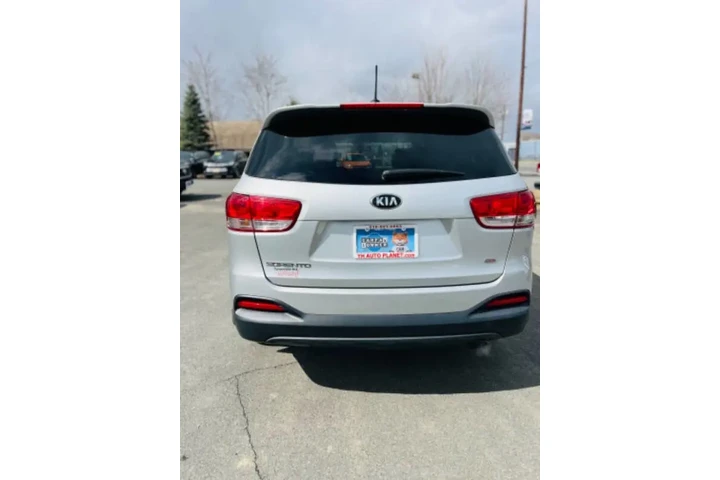 $11995 : 2016 Sorento L image 8