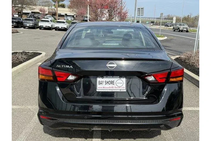 $20405 : Nissan Altima 2024 2.5 S 4dr image 4