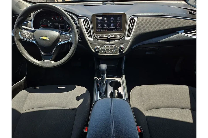$20350 : Chevrolet Malibu 2024 LT 4dr image 7