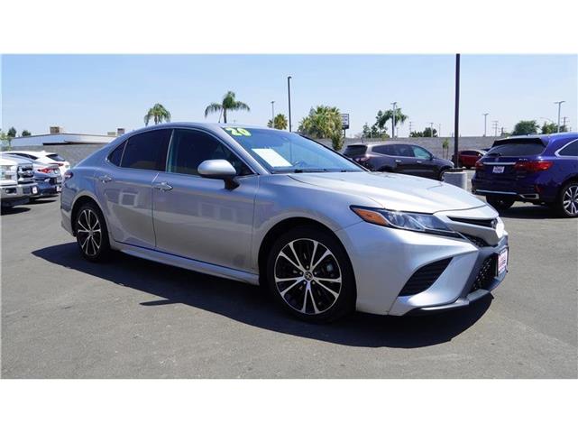 $18984 : 2020 Camry SE Sedan 4D image 4