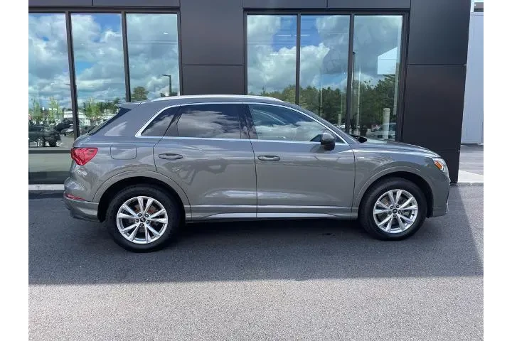 $28695 : Audi Q3 2024 AWD quattro S l image 5