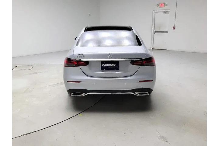 $39998 : Mercedes-Benz E-Class 2022 E image 6