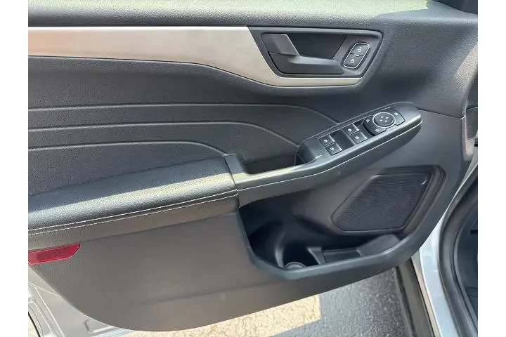 $21499 : Ford Escape 2022 AWD SE 4dr image 9