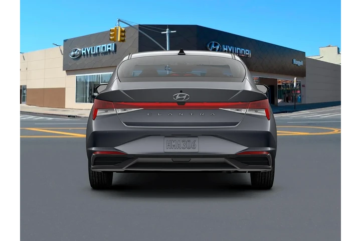 $18495 : Hyundai ELANTRA 2023 SEL 4dr image 6