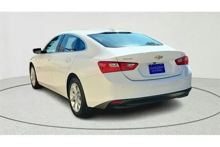 $22178 : Chevrolet Malibu 2025 LT 4dr image 5