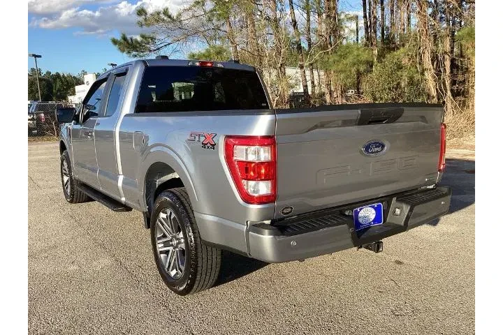 $28742 : Ford F-150 2022 4x4 XL 4dr S image 7