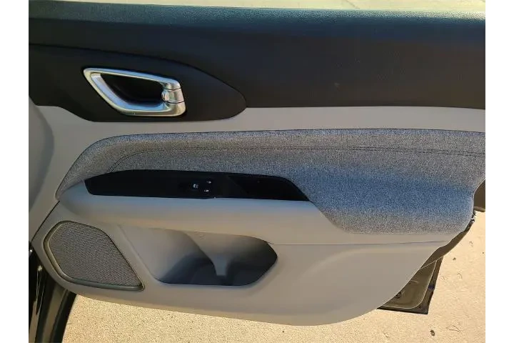 $18222 : Jeep Compass 2022 4x4 Latitu image 8