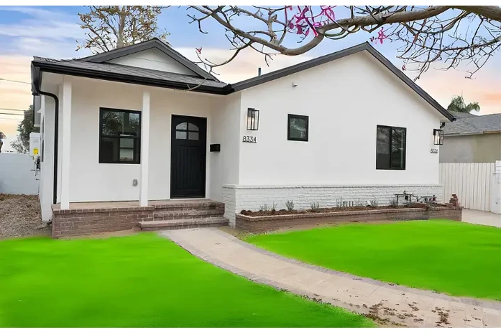 $2500 : 3 bedroom house in koreatown image 1