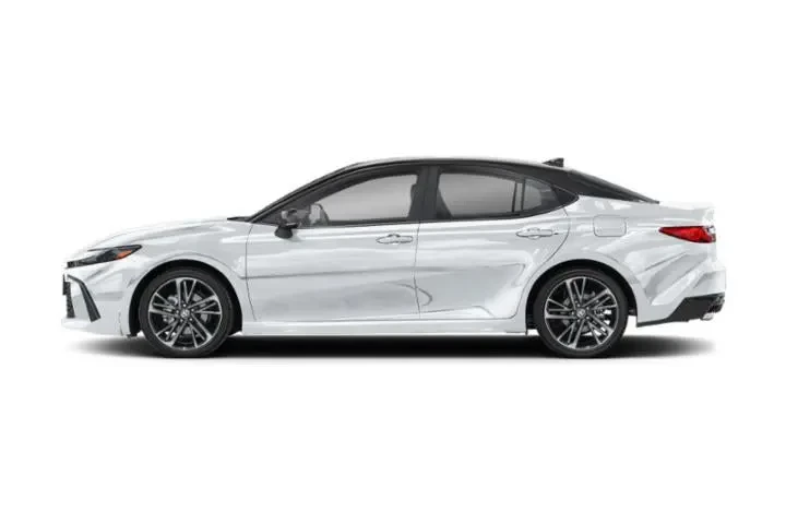 $32500 : Toyota Camry 2025 AWD XSE 4d image 2