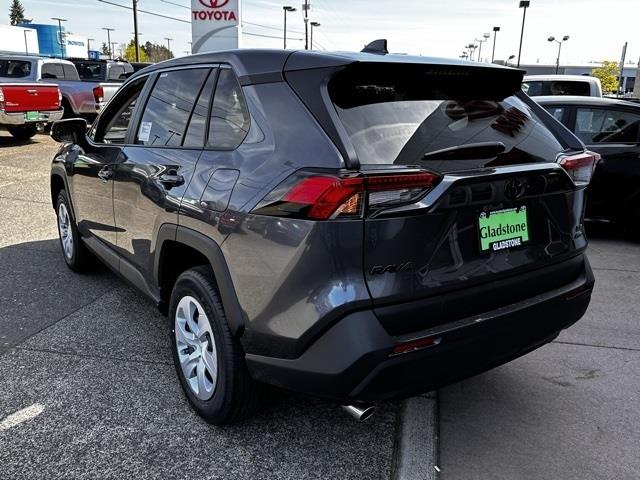 $32872 : 2024 RAV4 LE image 4