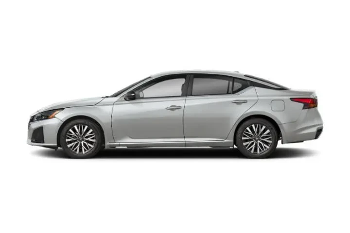 $22997 : Nissan Altima 2025 2.5 SV 4d image 2