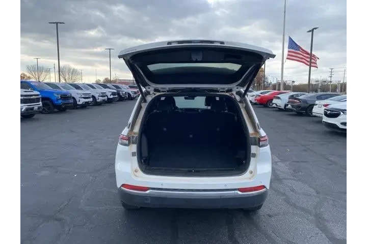 $37777 : Jeep Grand Cherokee 2025 4x4 image 5