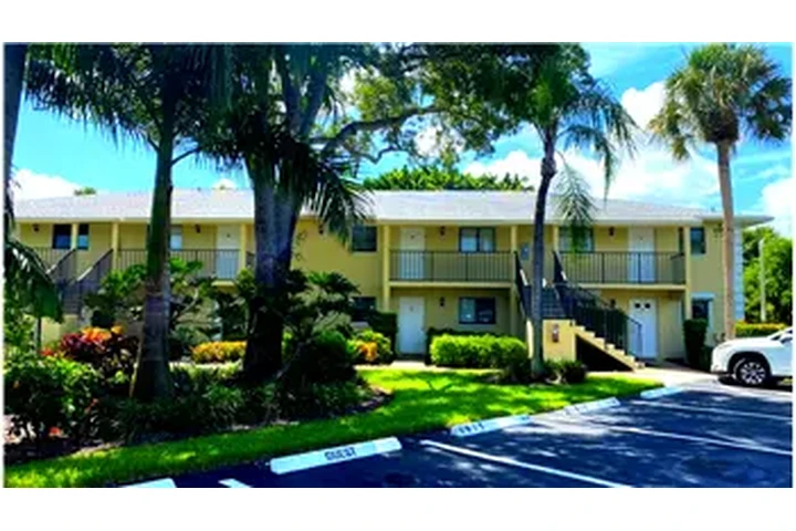 $1795 : Rental property with 2 bedro image 2