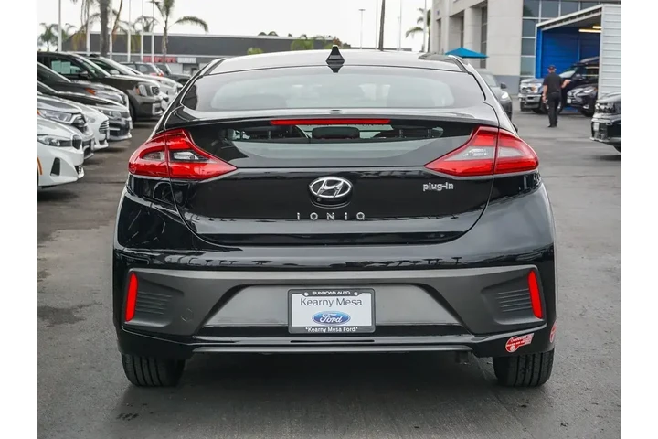 $13991 : Hyundai IONIQ Plug-in Hybrid image 7