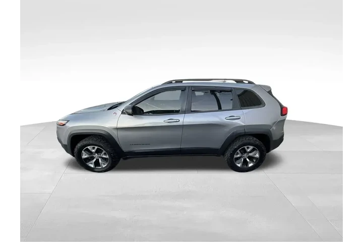 $15995 : Jeep Cherokee 2017 4x4 Trail image 6