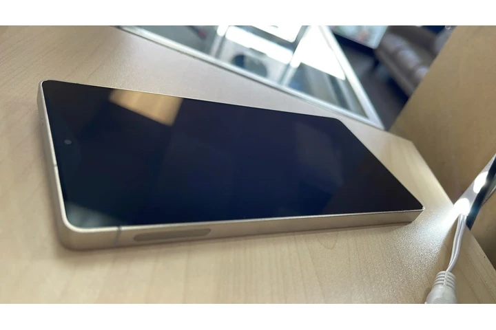 $1100 : Samsung Galaxy S25 ULTRA 5G image 8