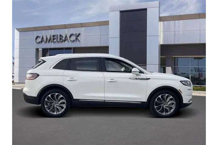 $27995 : Lincoln Nautilus 2021 AWD Re image 7