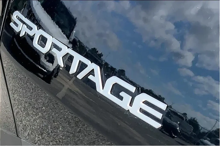 $25989 : Kia Sportage 2023 AWD X-Line image 9