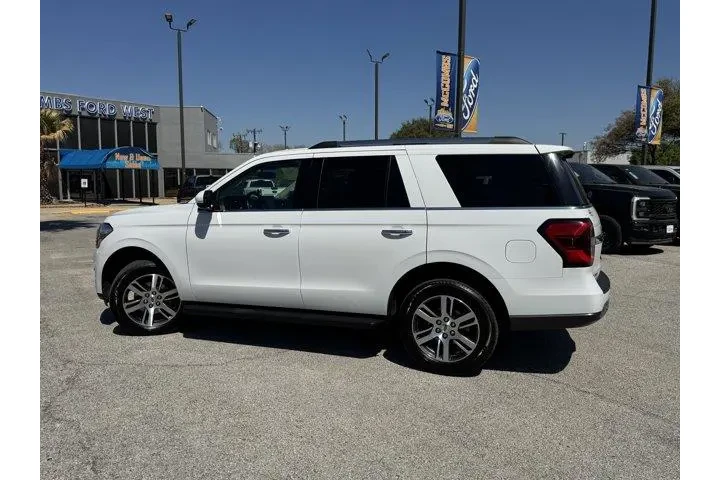 $39981 : Ford Expedition 2024 4x2 Lim image 9