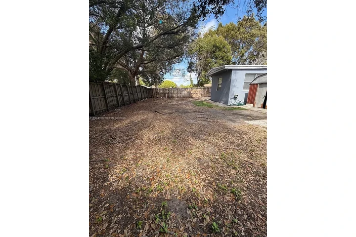 $700 : charmingHOME ..South Miami, FL image 8