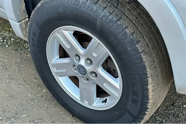 $7494 : Ford Escape Hybrid 2007 4dr image 6