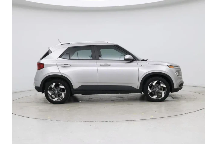 $20998 : Hyundai VENUE 2024 SEL 4dr C image 7
