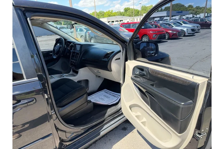 $5450 : 2016 Grand Caravan SXT image 8
