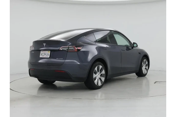 $33998 : Tesla Model Y 2022 AWD Long image 8