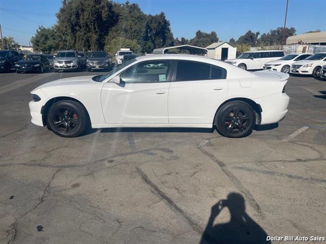 $17950 : 2019 Charger SXT Sedan image 4