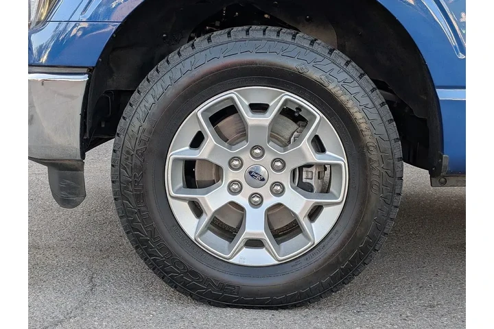 $39532 : Ford F-150 2023 4x4 XLT 4dr image 6