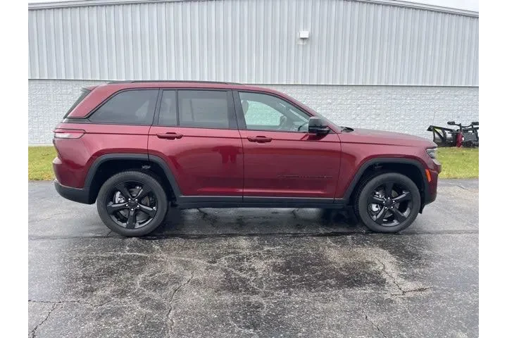 $35383 : Jeep Grand Cherokee 2024 4x4 image 9