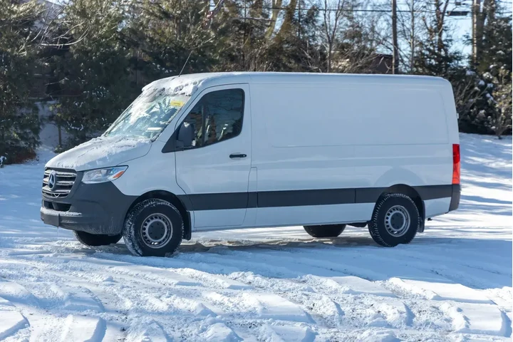 $24795 : Mercedes-Benz Sprinter 2022 image 3