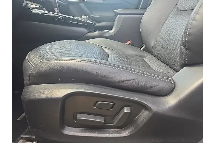 $23715 : Mazda CX-9 2023 AWD Touring image 6