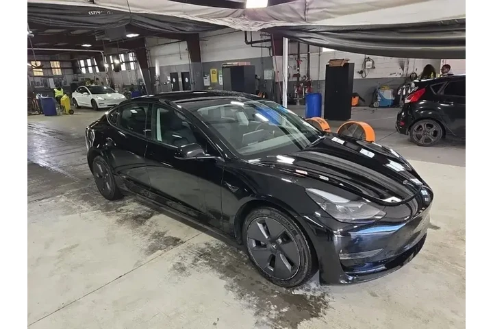 $21990 : Tesla Model 3 2022 4dr Sedan image 2